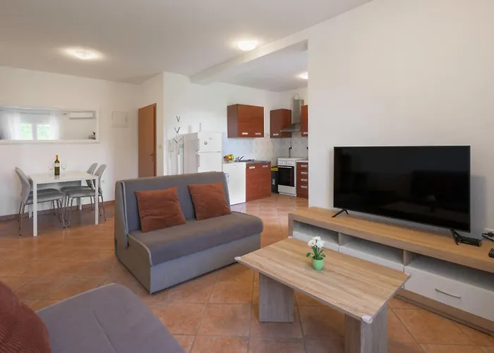 La E Bella Apartament *