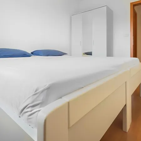 Apartament La E Bella *