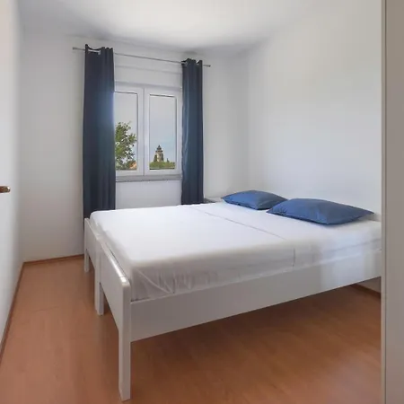 La E Bella Apartament Peroj