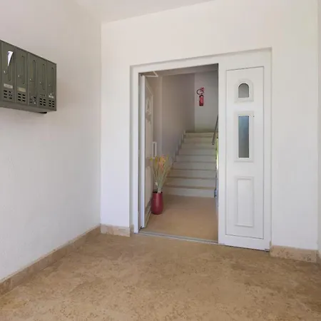 Lägenhet La E Bella Peroj