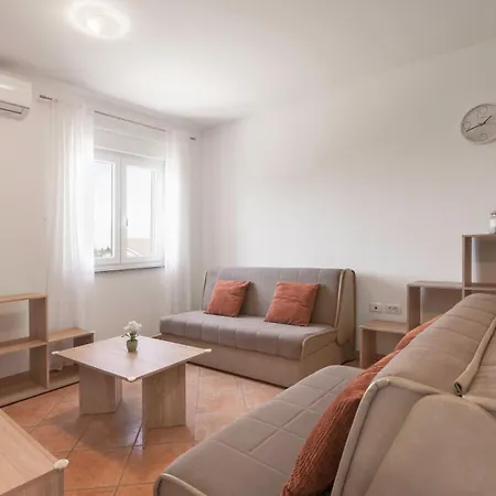 Apartment La E Bella Peroj