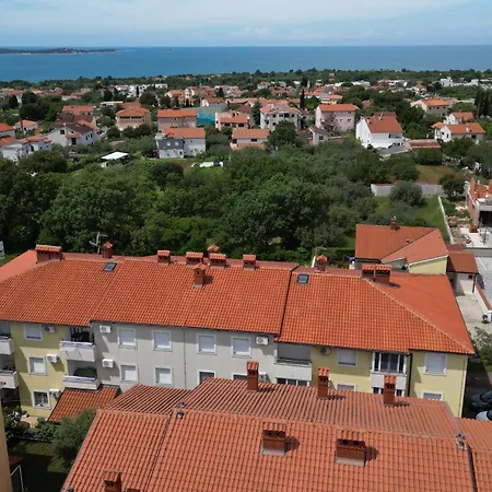 Apartment La E Bella Peroj