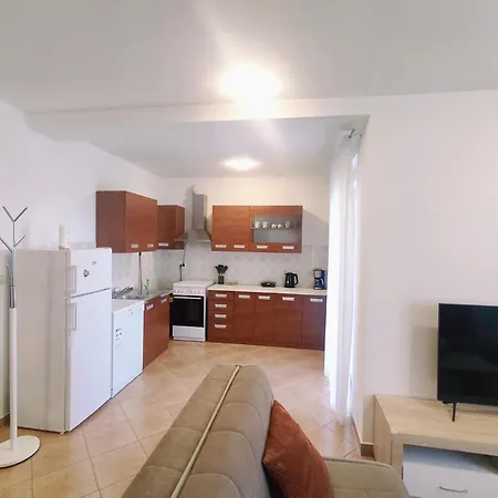 Apartament La E Bella Peroj